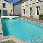 La Maison Des Puits