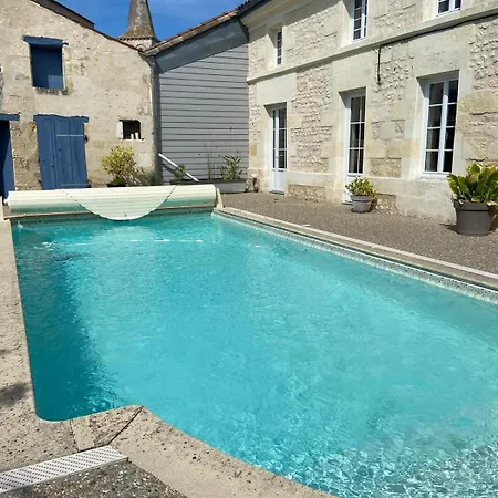 La Maison Des Puits